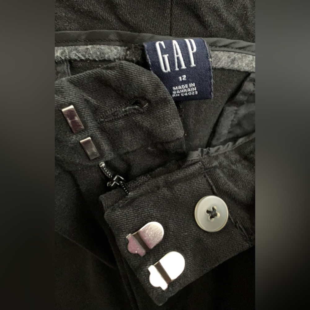 Gently Used | In Great Condition | Gap | Size : 1… - image 4